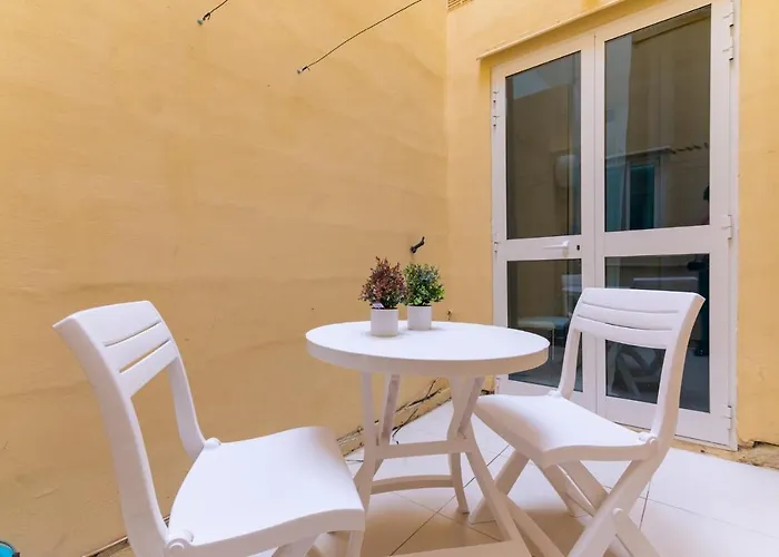 Seaside Cosy Maisonette @ - 2 Mins Walk From Sea *