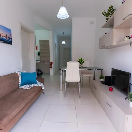 Seaside Cosy Maisonette @ - 2 Mins Walk From Sea