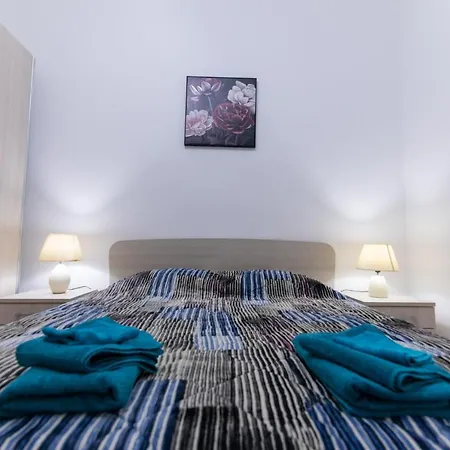 Seaside Cosy Maisonette @ - 2 Mins Walk From Sea Marsaskala