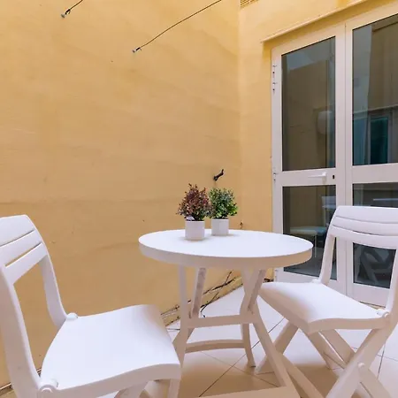 Seaside Cosy Maisonette @ - 2 Mins Walk From Sea *