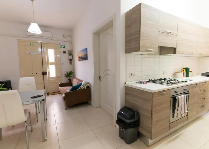 Apartament Seaside Cosy Maisonette @ - 2 Mins Walk From Sea