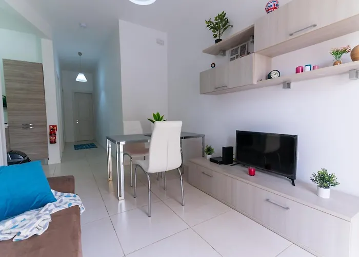 Seaside Cosy Maisonette @ - 2 Mins Walk From Sea