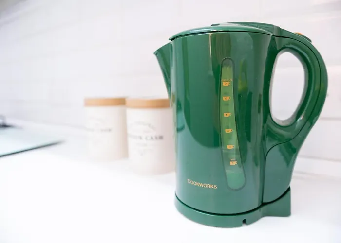 Seaside Cosy Maisonette @ - 2 Mins Walk From Sea *