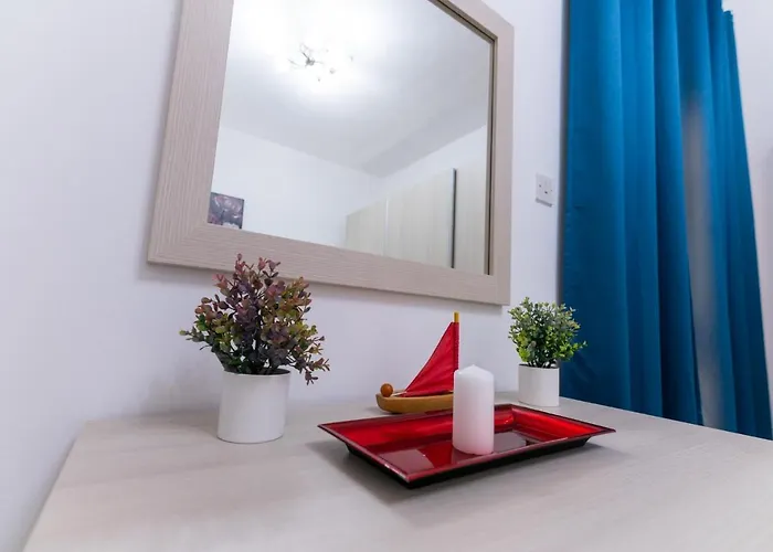 Seaside Cosy Maisonette @ - 2 Mins Walk From Sea *